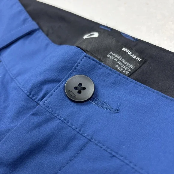OAKLEY Honors Performance Mens Shorts Size 34 Blue Stretch Golf Lightweight EUC - Picture 10 of 10